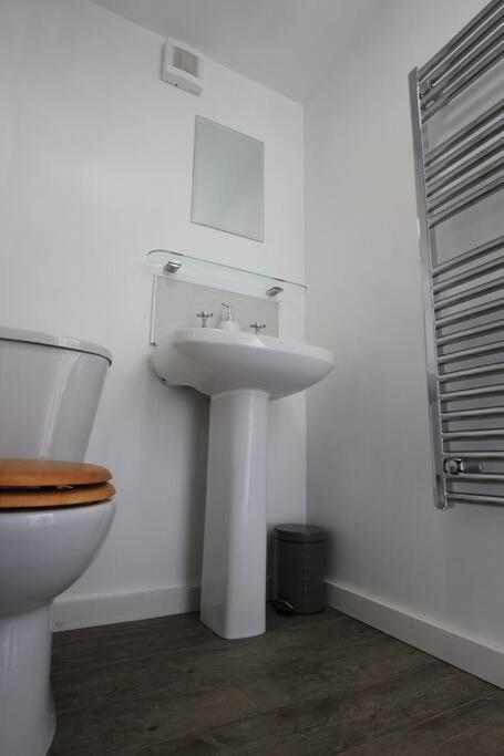 Orchard Nook - Sleeps 4, 2 Bedrooms เคนดัล ภายนอก รูปภาพ